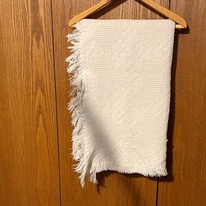 Vintage white heart fringed throw